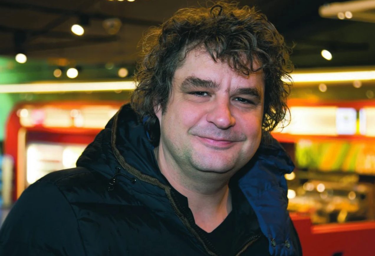 Frank Lammers: de acteur die het gewone buitengewoon maakt Снимок экрана 2026 07 03 155722